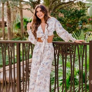Leaf Print Tie Front V Neck Crop Blouse And Wide Leg Pants Set